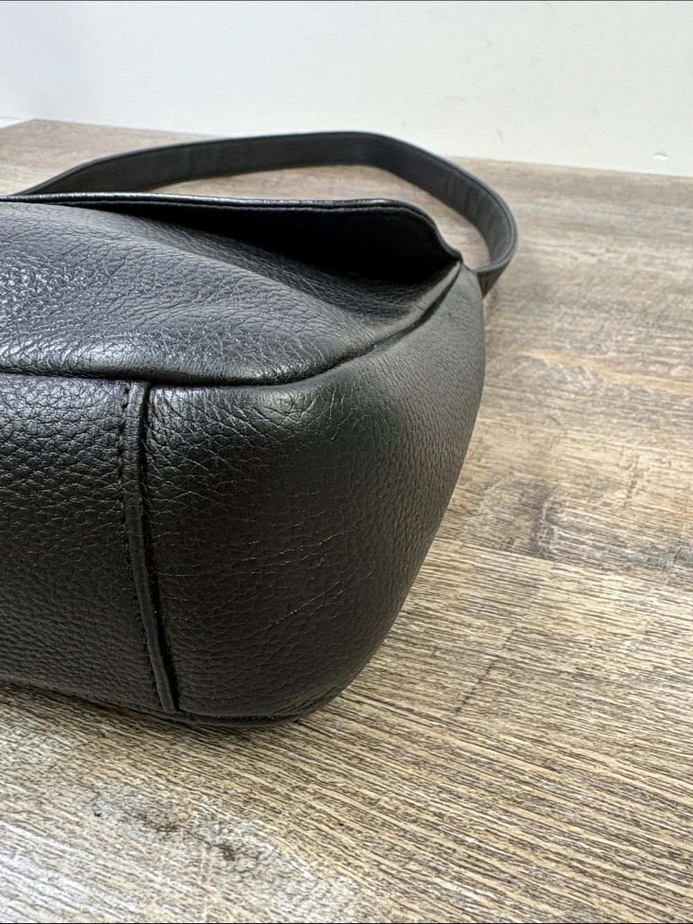 The Sak Black Pebbled Leather Flap Shoulder Bag Organizer Purse